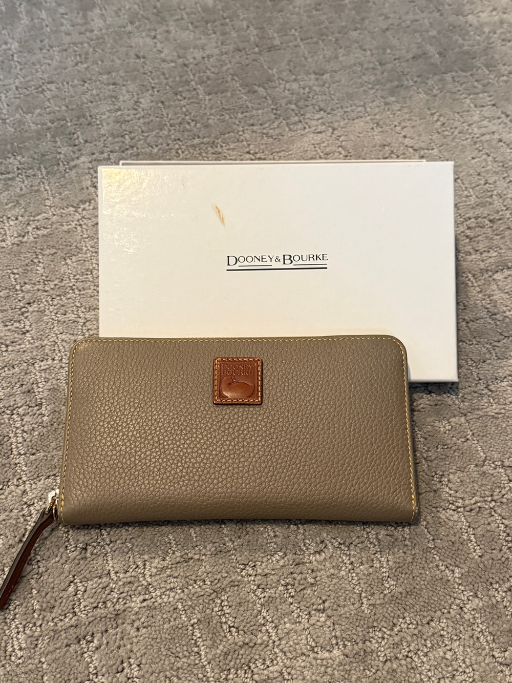 Dooney & Bourke Taupe Pebbled Zip Wallet with Brown Patch